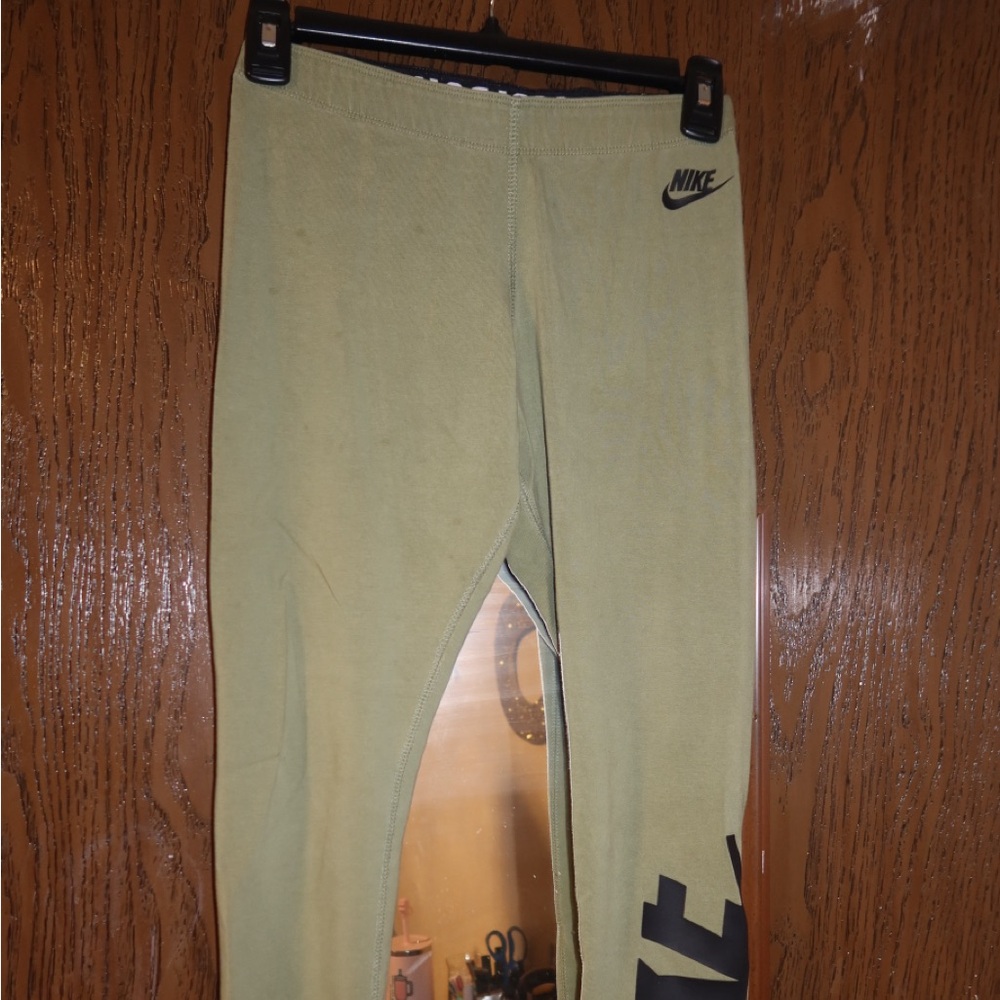 Nike Green Leggings